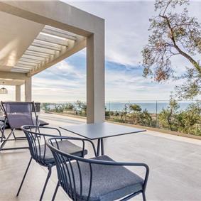 4 bedroom villa with pool in Acharavi, Corfu, sleeps 8